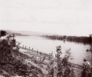 Udsigt over Tennessee River mod Chattanooga, ca. 1864. af George N. Barnard