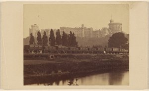 Windsor Castle, set fra Themsen af George Washington Wilson