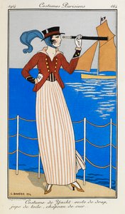 Yacht-kostume: veste de drap, jupe de toile, chapeau de cuir. En kvinde iført et yachtkostume: en rød stofjakke, stribet linned nederdel, en læderhat og et blåt tørklæde. Hun bruger et teleskop og peger på båden i baggrunden. Kostumer Parisiens. af Georges Barbier
