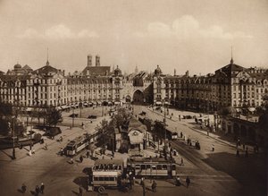 Munchen / München: Karlplatz-Rondell med Karlstor (s/h-foto)