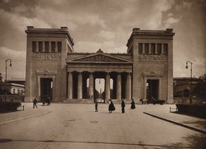 Munchen / München: Propyläen (s/h-foto)