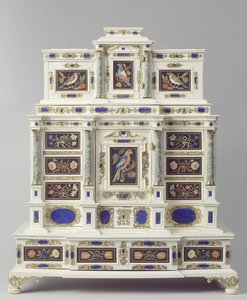 Skab lavet i Augsburg, ca. 1660-70 (indlagt træ) af German School