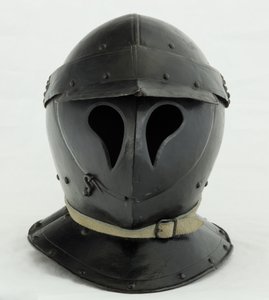 Lukket Burgonet af 