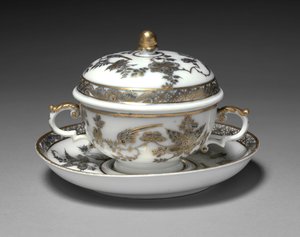 Dækket skål og fad, fabrikant Meissen Porcelænsfabrik, Tyskland, 1730-1740 af German School