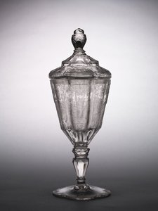 Dækket bæger, Schlesien, ca. 1725 (glas) af German School
