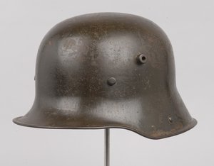 Tysk stålhjelm eller Stahlhelm, ca. 1916 (hjelm) af German School