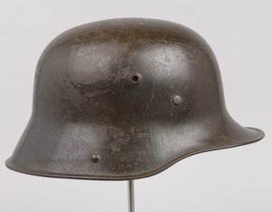 Tysk stålhjelm eller Stahlhelm, ca. 1916 (hjelm) af German School
