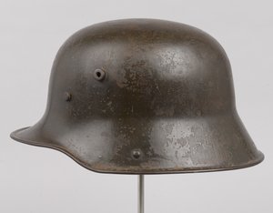 Tysk stålhjelm eller Stahlhelm, ca. 1916 (hjelm) af German School