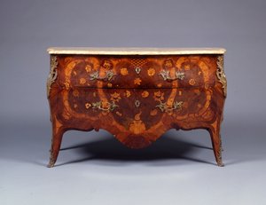 En af et par intarsia- og parketmøbler, ca. 1765 (lakeret messingmonteret kongetræ, amarant, tulipantræ og bois satin) (se også 463023) af German School