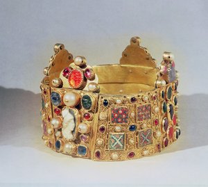Kronen af Hildesheim (guld og ædelsten)