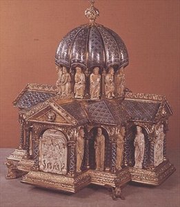 Eltenberg relikvieskrin, fra Köln, ca. 1180 (elfenben, kobber og emalje) af German School