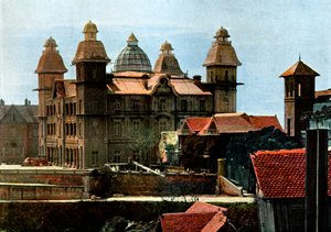 Den tidligere førsteministers palads og marinesoldaternes kaserne, Madagaskar, slutningen af det 19. århundrede. af Gillot