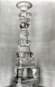 Kandelabre designet af Piranesi på grundlag af antikke romerske stykker til sin egen grav (marmor)