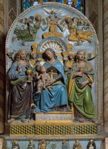 Jomfruen og barnet med Saint Madeleine og Saint John Evangelist Marmor og terrakotta polykrom af Giovanni della Robbia (1469-1529) Firenze, Santa Croce-kirken, Cappella Pulci