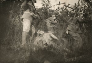 Simulering af et angreb i en skyttegrav i Carso under Første Verdenskrig af Giuseppe Gentilini