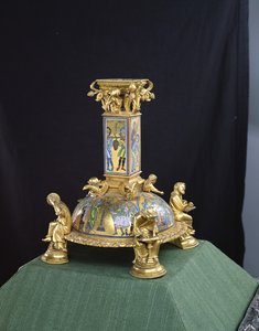 Base af St. Bertins kors, fra Abbaye Saint-Bertin, ca. 1180 (forgyldt bronze og champleve emalje) (se også 204570, 232625 og 232839)