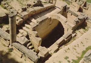 Luftfoto af nymphaeum, restaureret af romerne i c.20 f.Kr af Greek