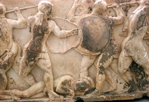 Kæmp om liget af Patroclus, frise fra Siphnian Treasury, ca. 525 f.Kr. (marmor)