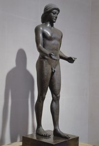 The Apollo of Piombino (bronze) (se også 94610, 98014 og 177203) af Greek