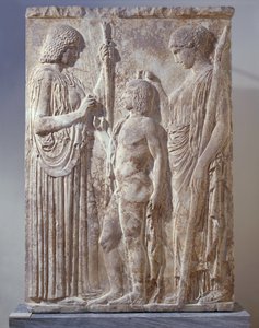 Marmorbasrelief, der forestiller Triade af Eleusinske Mysterier med Persephone, Demeter og Triptolemus, fra Eleusis af Greek School
