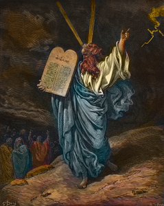 Repræsentation af Moses med de nye lovtavler på Sinai-bjerget - gravering af Gustave Dore (1832-1883) - senere farvelægning af Gustave Dore
