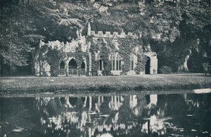Ruinerne ved Frogmore, c1899, 1901 af HN King