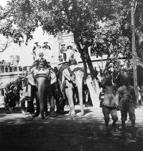 Viceregal personale og hans datter deltager i elefantoptoget, Delhi, Indien, 1900-tallet.