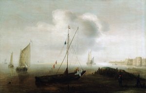 En fiskerbåd, der bærer det hollandske flag, sejler ned, nær kysten, en figur på båden, iført en gul regnfrakke, manipulerer med sejlet af Hans Goderis