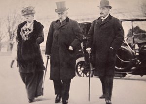 John Pierpont Morgan med sin søn og datter deltager i Money Trust Investigation (sepia foto)