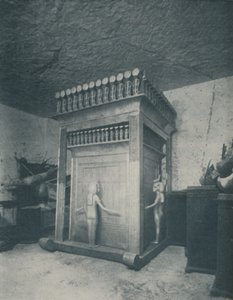 Rigt udskåret canopisk helligdom glitrende med guld, c1935