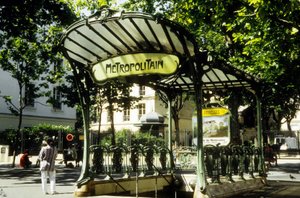 Subway station Abbesses i Paris, Frankrig
