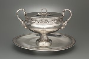 Dækket Terrin med Bakke, 1798-1809 af Henry Auguste