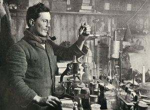 Dr. Atkinson i hans laboratorium, 15. september 1911, 1913 af Herbert Ponting
