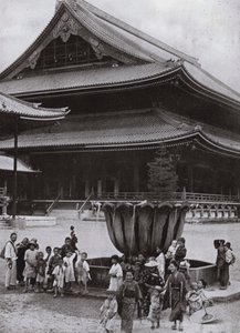 Higashi Honganji mpe, Kyoto (b / wp hot) af Herbert Ponting