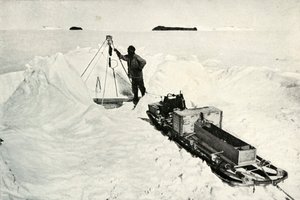 Nelson og hans udstyr, c1911, 1913 af Herbert Ponting