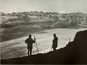 Solnedgang fra topmødet i Fuji, 1910. af Herbert Ponting