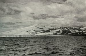 Barrieren og Mount Terror, c19101913, 1913 af Herbert Ponting