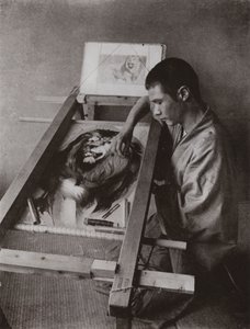 The Broiderer (s/h foto) af Herbert Ponting