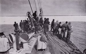 Tilgangen til pakisen (s/h foto) af Herbert Ponting