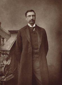 Portræt af forfatteren Sir Henry Rider Haggard 1856-1925. af Herbert Rose Barraud