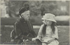 Portræt af Emma, ​​Dronning Regent af Holland, og Juliana, Dronning af Holland af Herman Deutmann