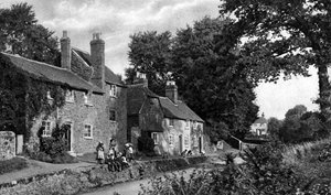 The Swan Inn, Fittleworth, Sussex, c1922