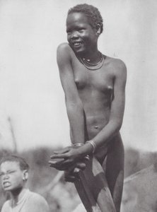 Afrika: Nuer-pige (s/h-foto)