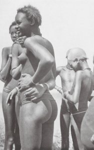 Nuer-pige (s/h-foto)