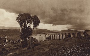 Mexico: Gammel spansk vandledning fra Los Remedios (s/h-foto) af Hugo Brehme