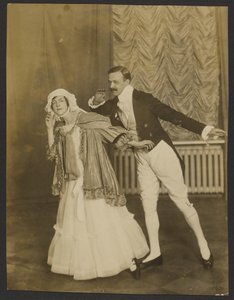 Aristokratisk ballet (Graf Lalongue med baronesse E. Rosin). af Iakob Vladimirovich Shteinberg