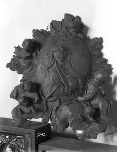 Medaljon forestillende Madonnaen med engle, ca. 1746 (bronze) af Ignaz  Gunther