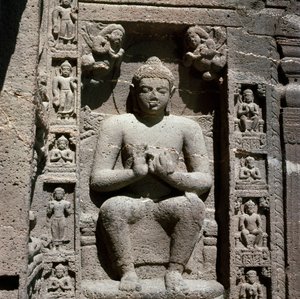 Buddha, udskåret statue i hule 19 af Indian School