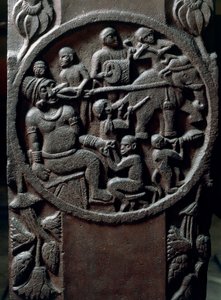 Indisk kunst, hinduisme: lavt relief, der repræsenterer aber, der river en tand fra en kæmpe ved hjælp af elefanter. 2. århundrede f.Kr. Kolkata, indisk museum af Indian School