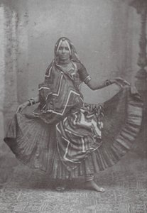Bombay / Mumbai: Indisk kjoledans (s/h-foto) af Indian photographer